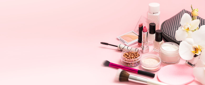 360_F_327014582_JUqdDQAwVk0px4NDhtduJ8ZarkubCB9M